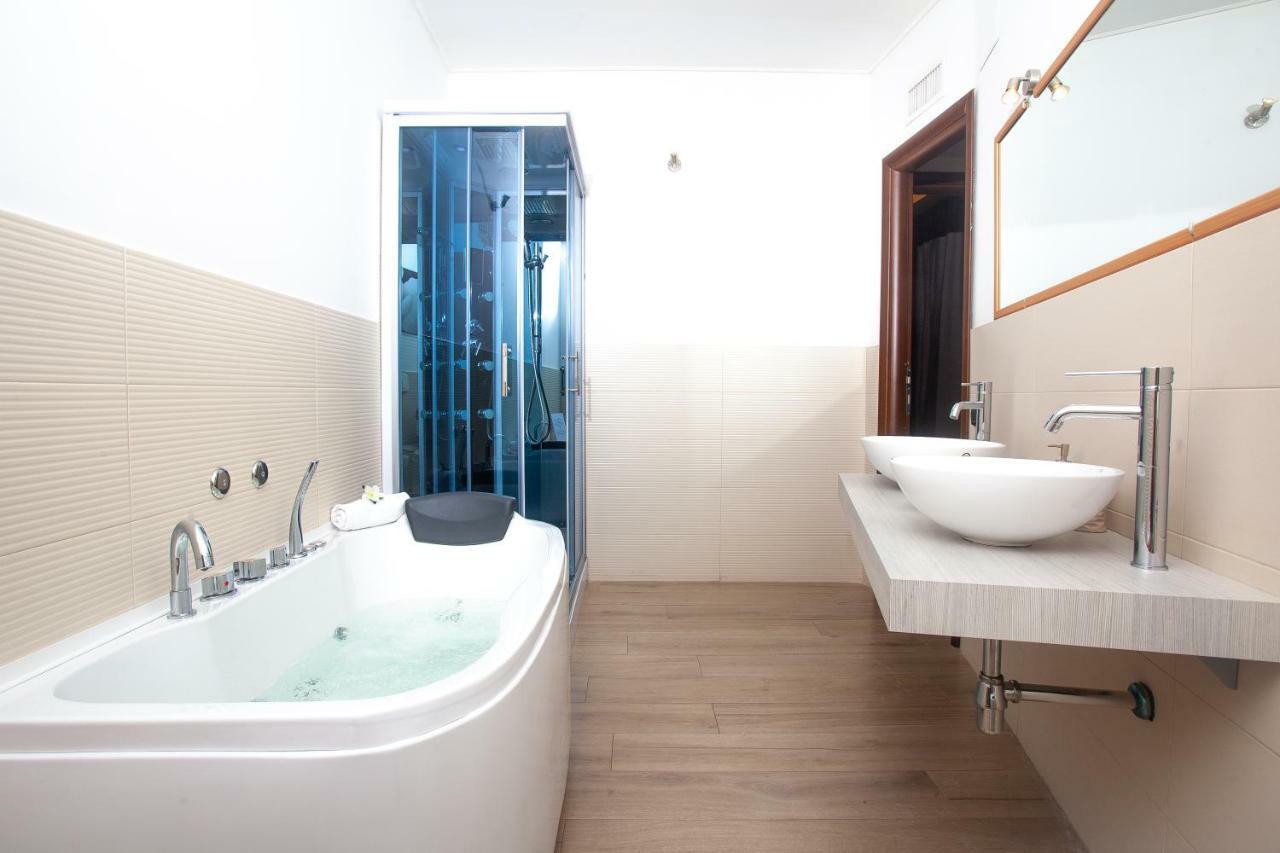 Fior Di Loto Sweetness Hotel Cagliari Ngoại thất bức ảnh